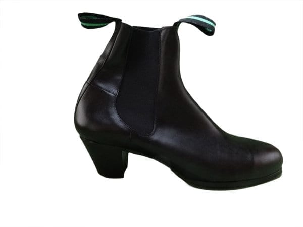 Botin para el baile de Flamenco negro