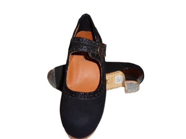 LA LUPI1C ZAPATO ARTESANO EN ANTES Y ADORNO GRABADO CON TACON LACADO - Imagen 5