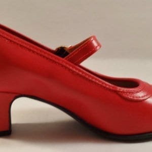 ZAPATOS FLAMENCO O SEVILLANA CON HEBILLA Y CLAVOS